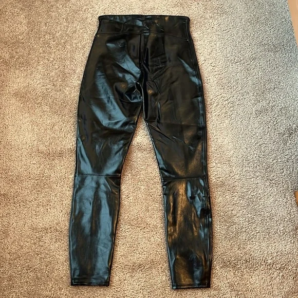 Spanx Patent Faux Leather Leggings - Picture 6 of 8